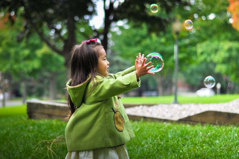 Keutamaan Menyayangi Anak-anak